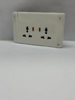 D/MULTI SOCKET Xises White - Image 4