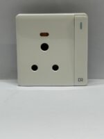 POWER PLUG Xises White - Image 5
