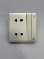 2+2 Xises off white - Image 2