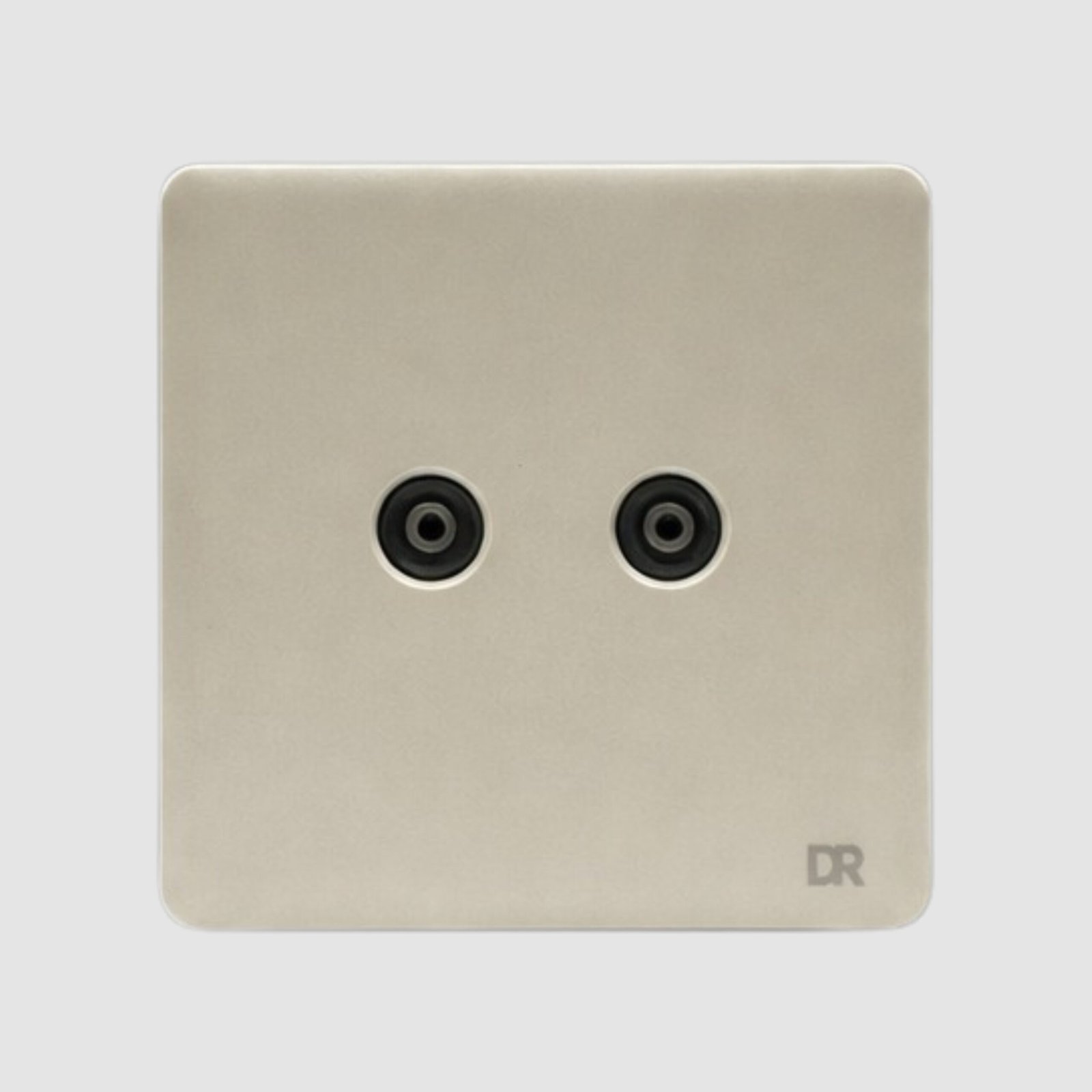 36 D/TV Xises off white - Image 1