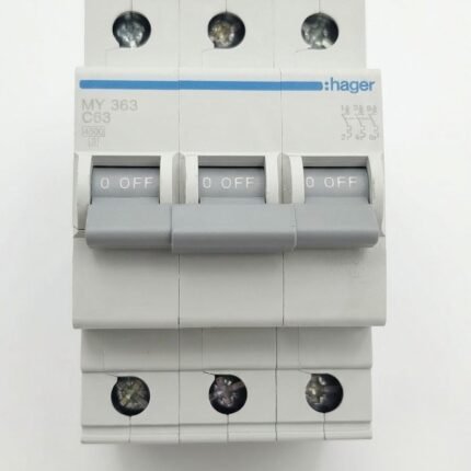 3 pole breaker