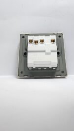 Imperial Rose - 3 Gang Switch - Image 3