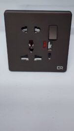 Rich Brown - USB Multi Switch Sockets - Image 2