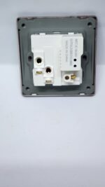 Rich Brown - USB Multi Switch Sockets - Image 3