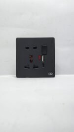Shadow Pearl - USB Multi Switch Sockets - Image 2