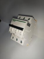 Schneider 3 Pole 63Amp - Image 3